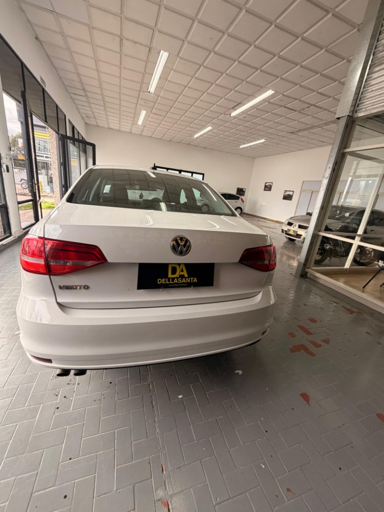 Volkswagen Vento Advance 2.0 115cv — foto 4